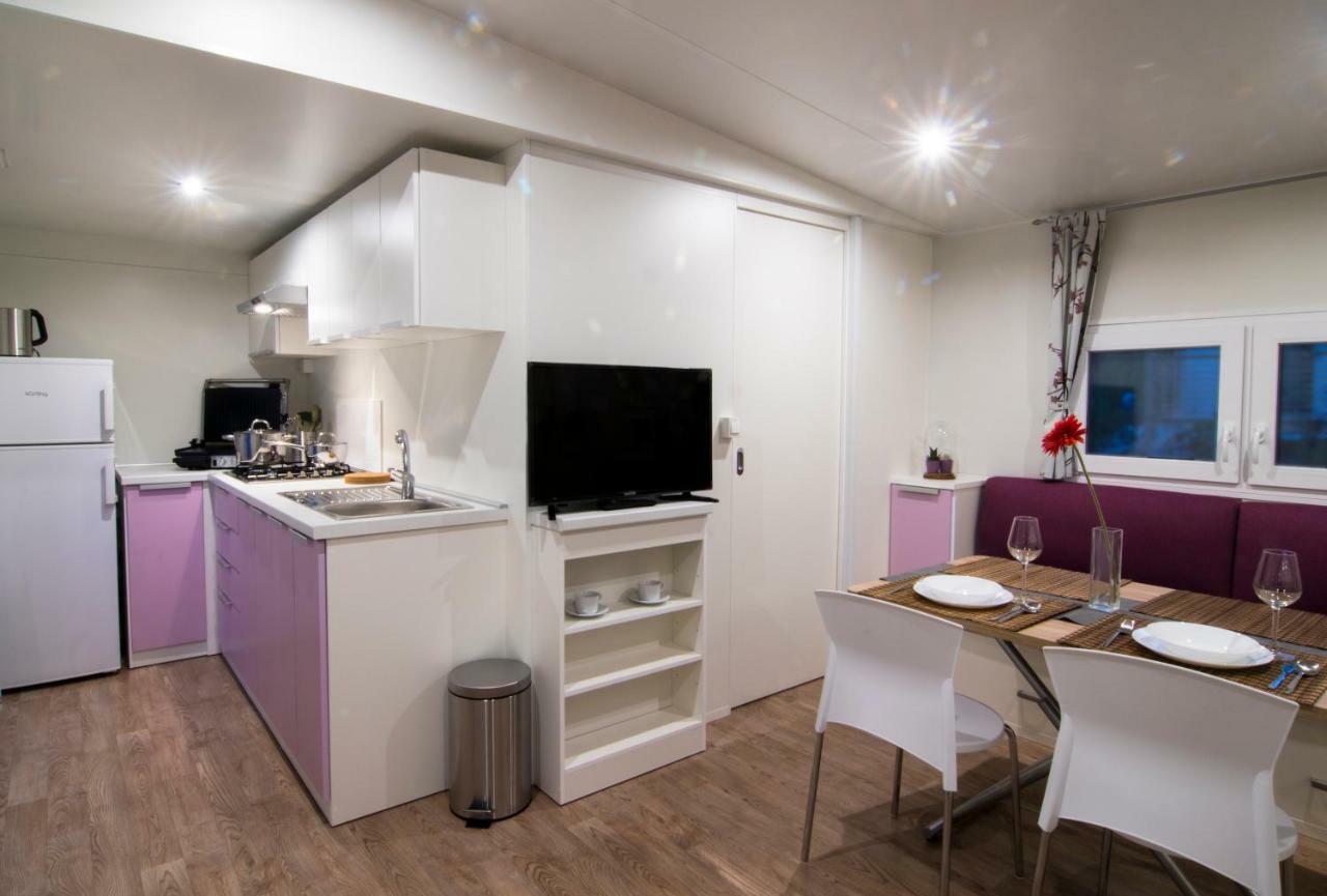 Cherry Premium Adria Mobile Homes Zelena Laguna Porec Bagian luar foto