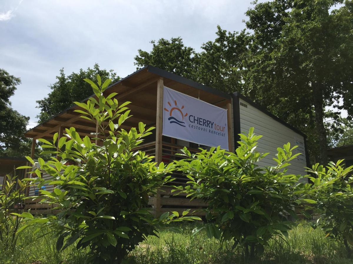 Cherry Premium Adria Mobile Homes Zelena Laguna Porec Bagian luar foto